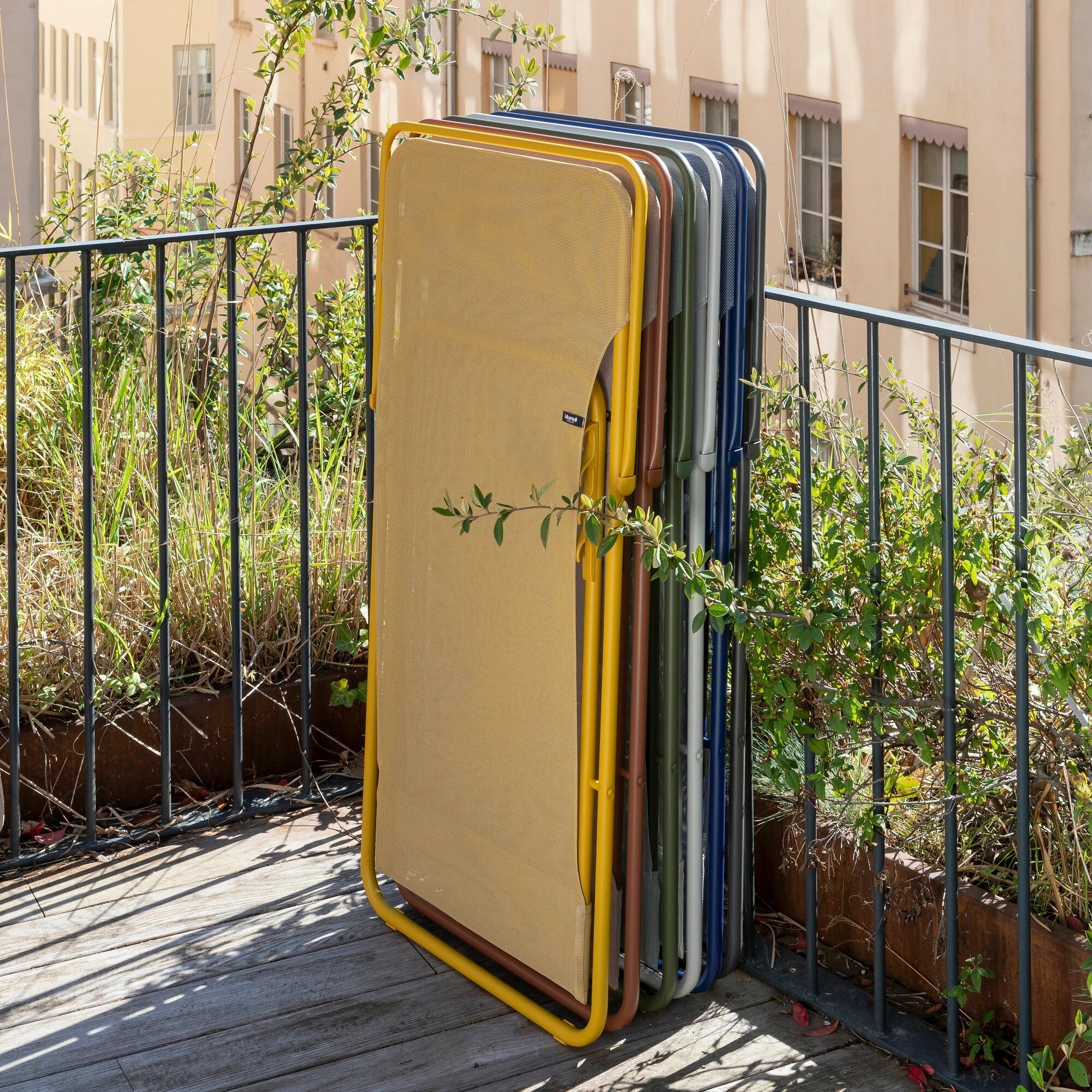 Maxi Transat Colorblock Folding Chair - Image 13