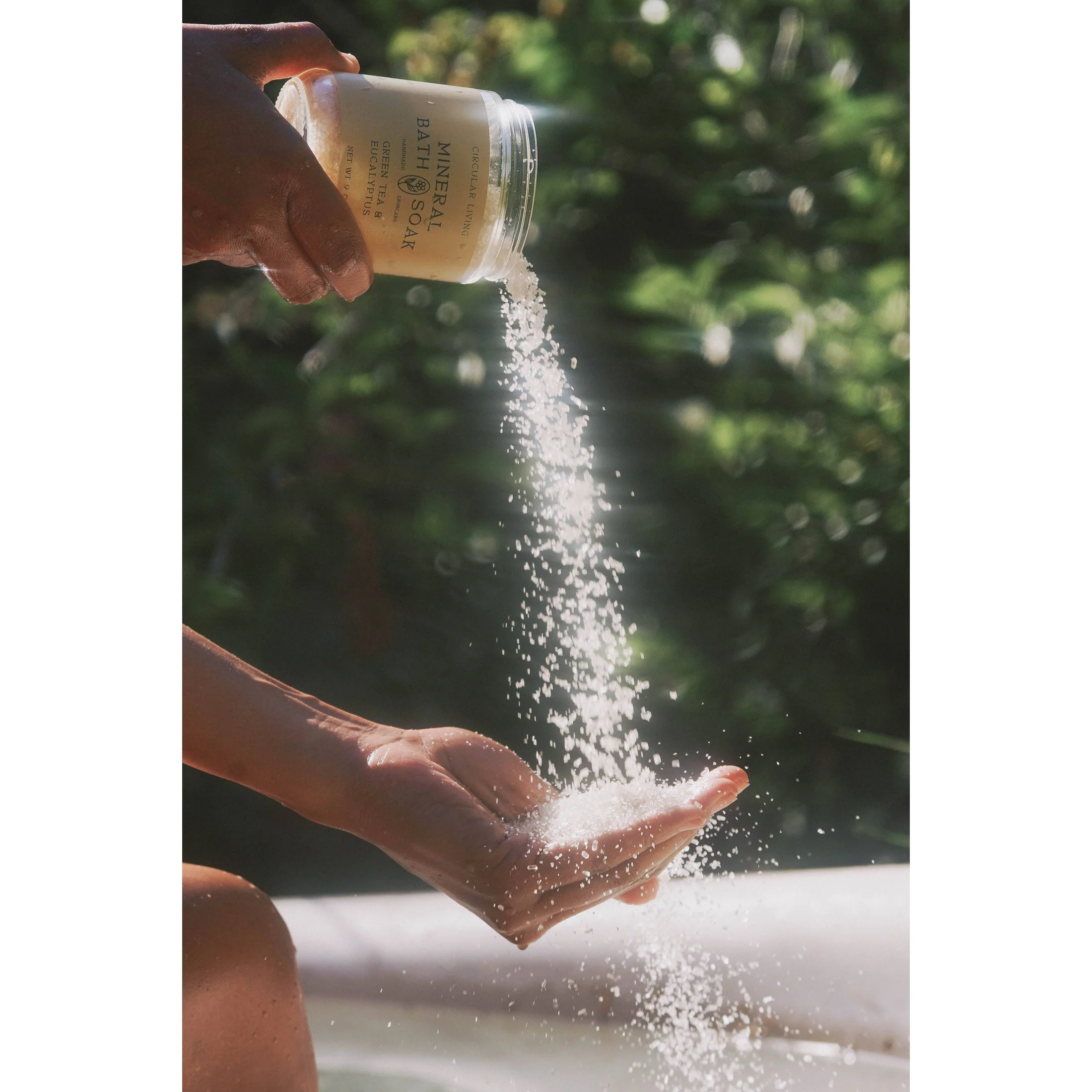 Mineral Bath Soak: Green Tea & Eucalyptus - Image 3