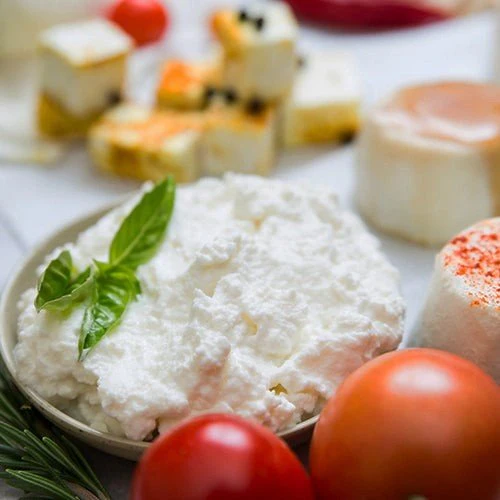 Mini DIY Cheese Kit: Farmers' Cheese & Ricotta - Image 5