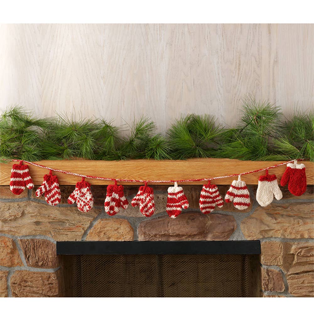 Mini Mittens Garland - Image 2