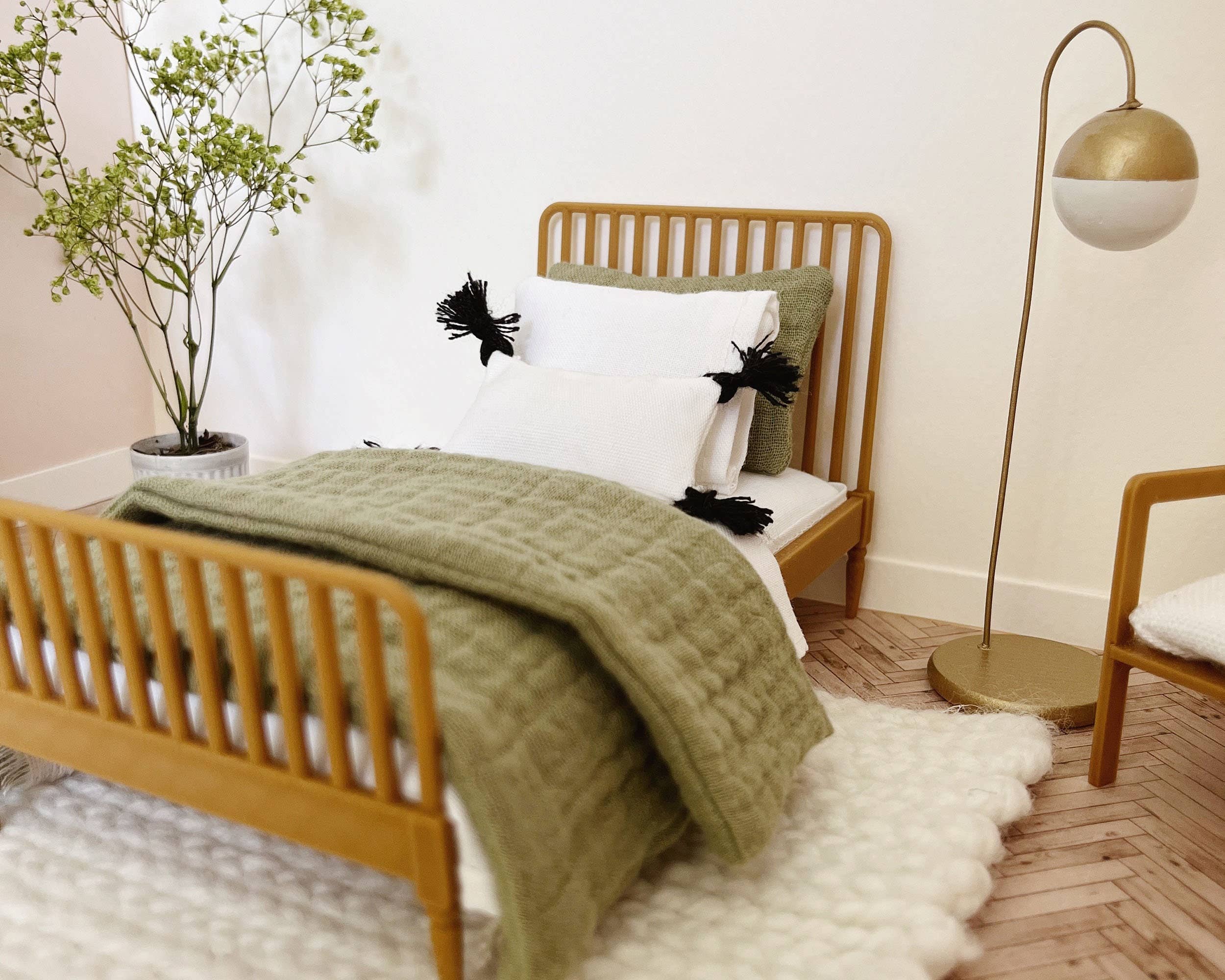 Miniature Dollhouse Twin Bed - Image 4