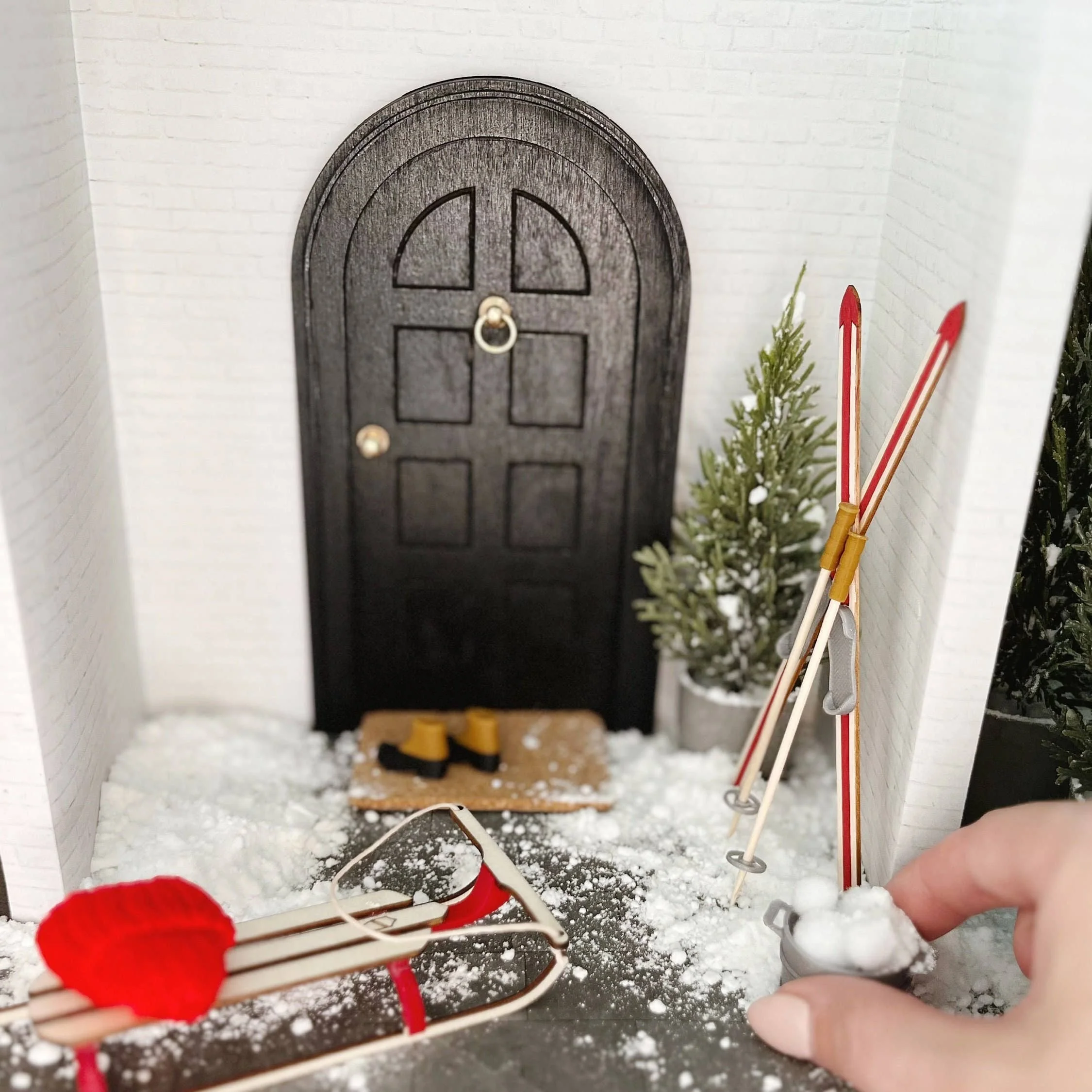 Miniature Winter Adventures Decor Set - Image 2
