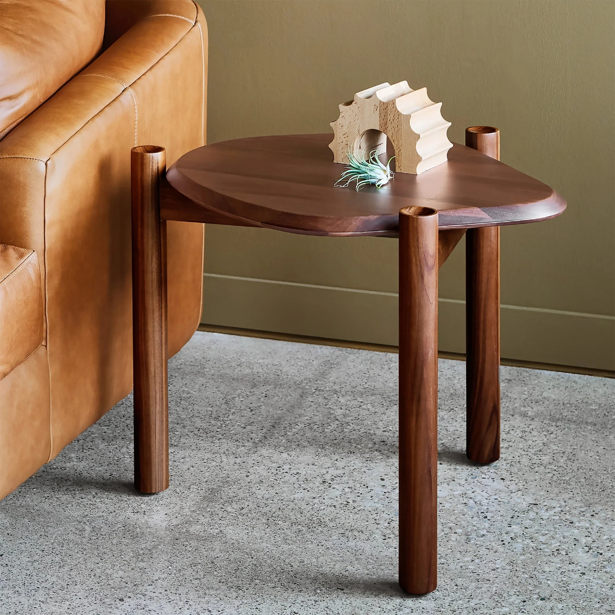 Monarch End Table - Image 2