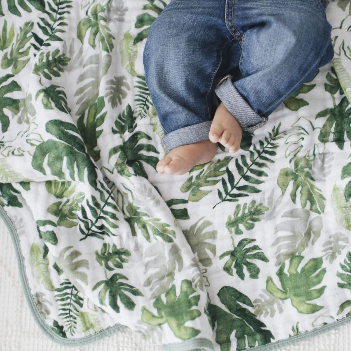 Cotton Muslin Swaddle: Tropical Leaf - Image 3