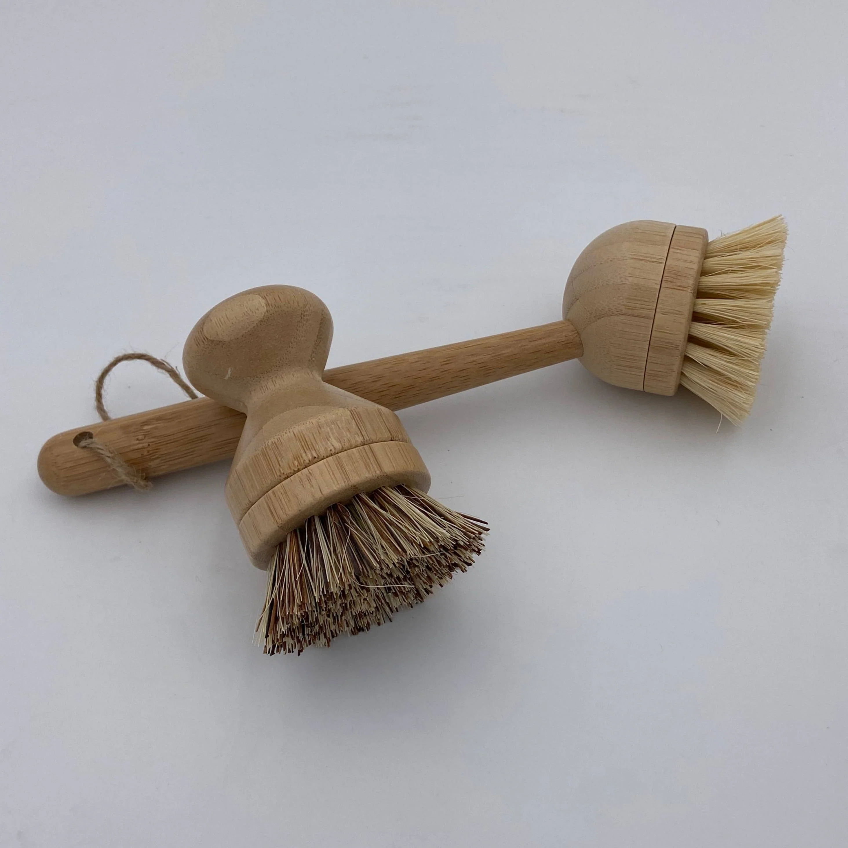 Pot Scrubber w/ Replaceable Palm Fiber Head - Image 2