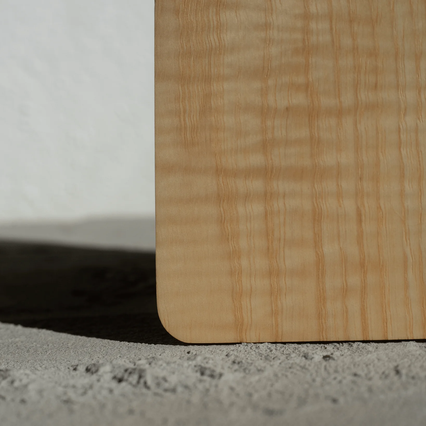 Cutout Arch Cutting Board - Image 4