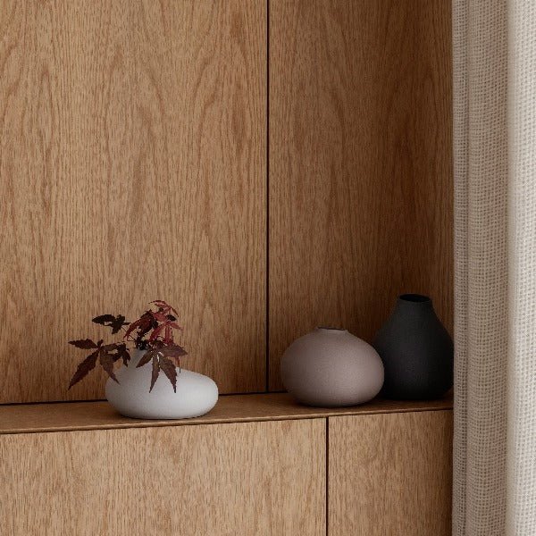 NONA Porcelain Mini Vase Set - Image 5