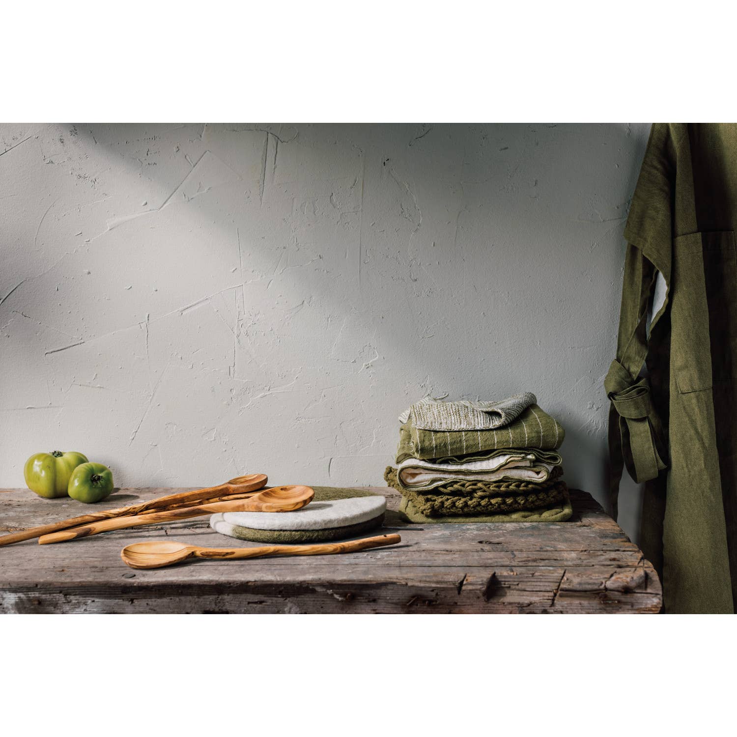 Olive Wood Long Spoon - Image 2