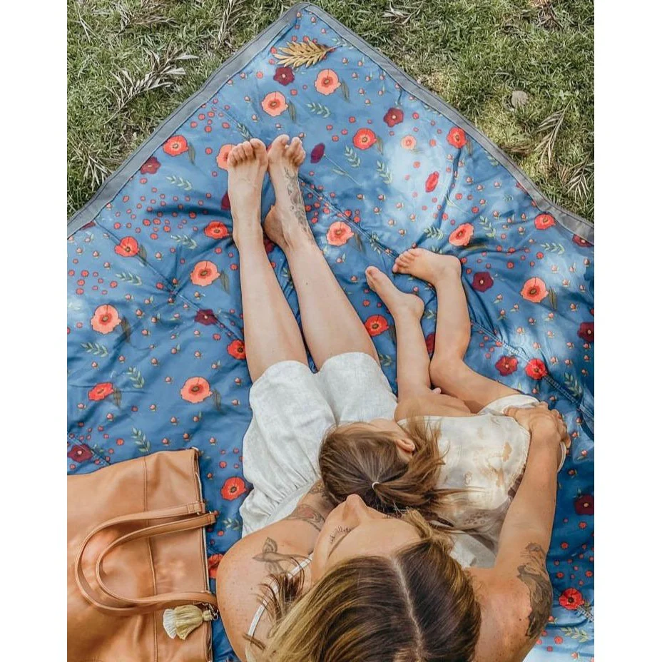 Outdoor Blanket: Midnight Poppy - Image 2