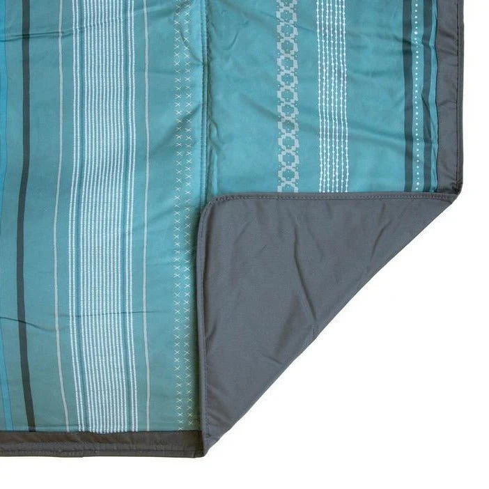 Outdoor Blanket: Shoreline Stripe
