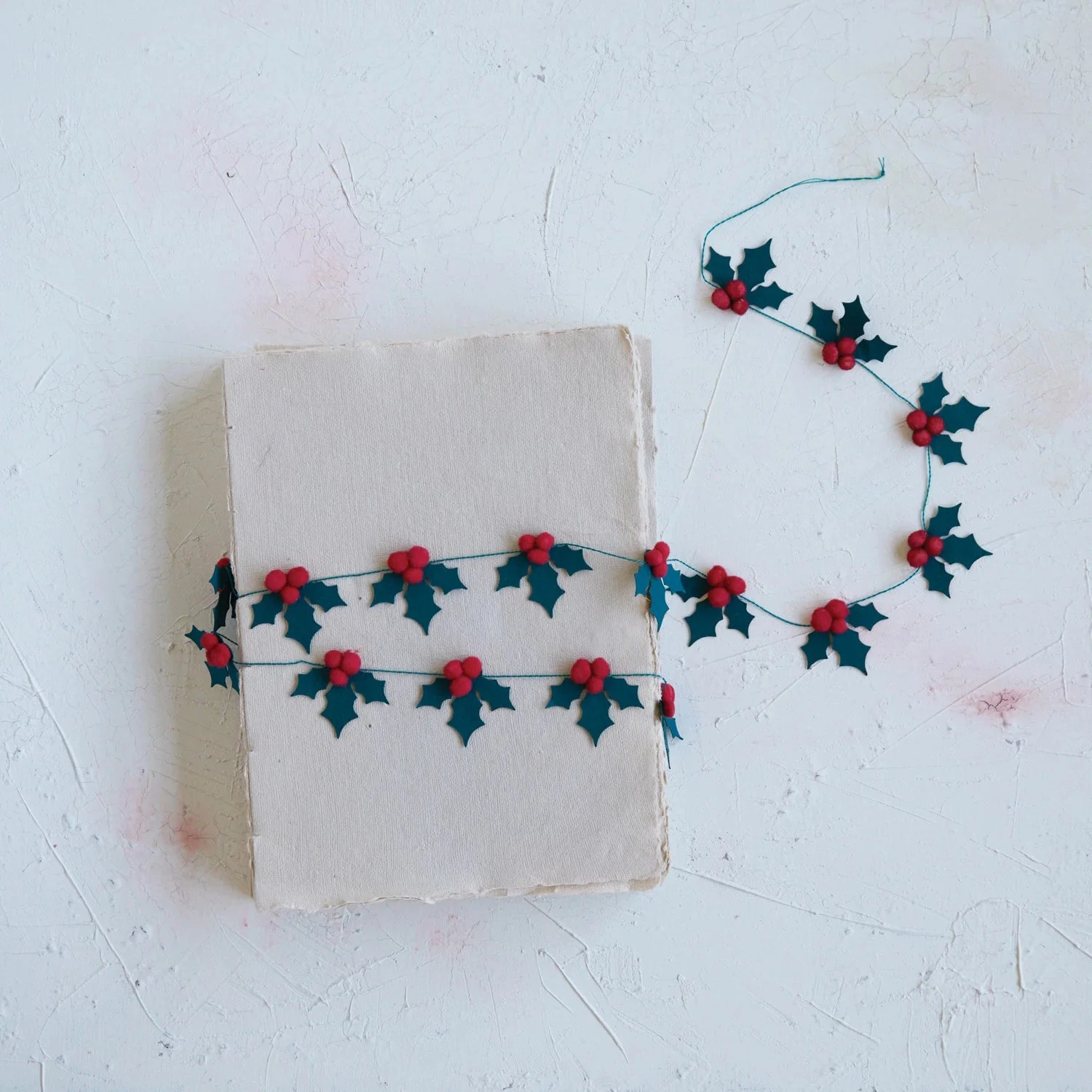 Paper Holly Mini Garland - Image 2