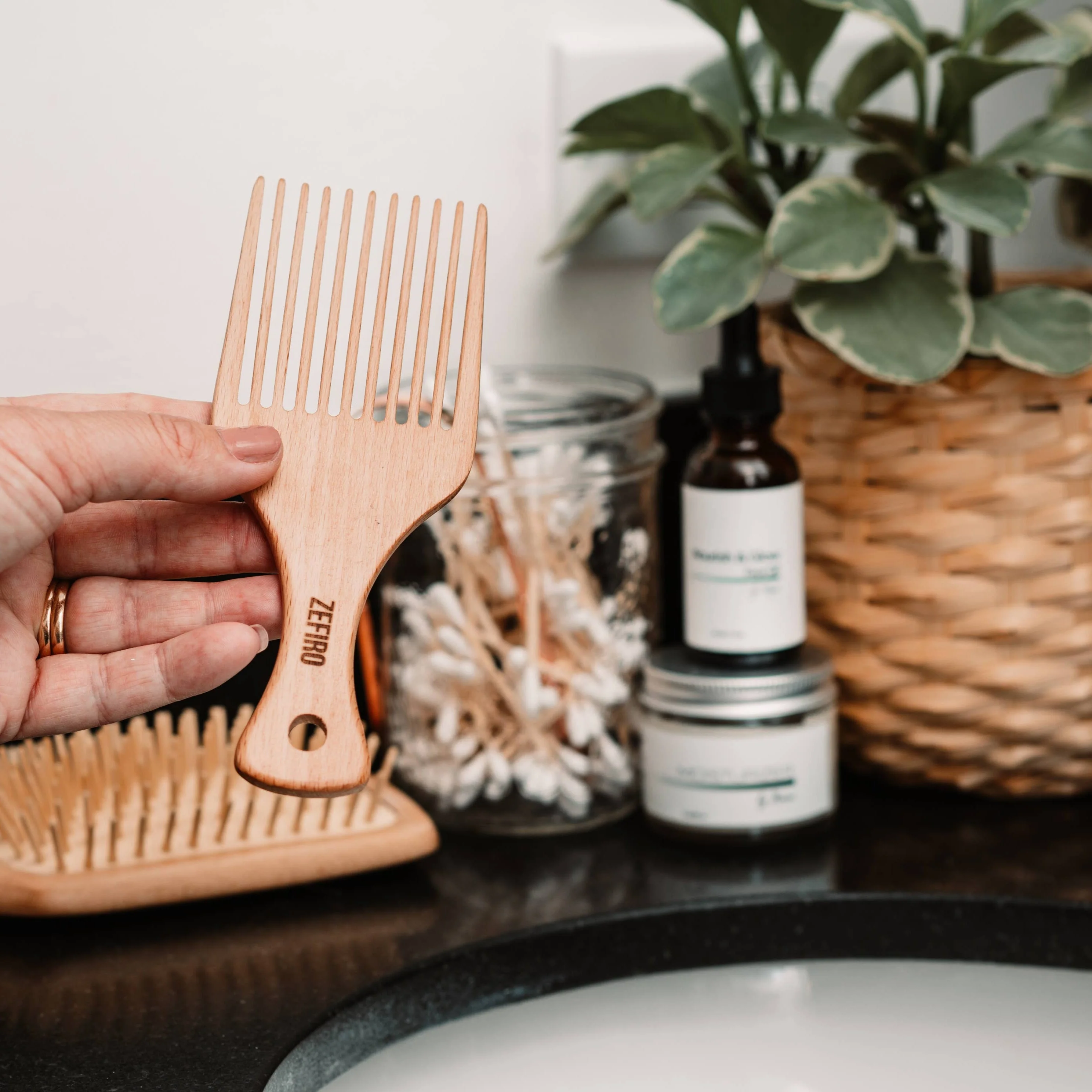 Pick - Hair Comb