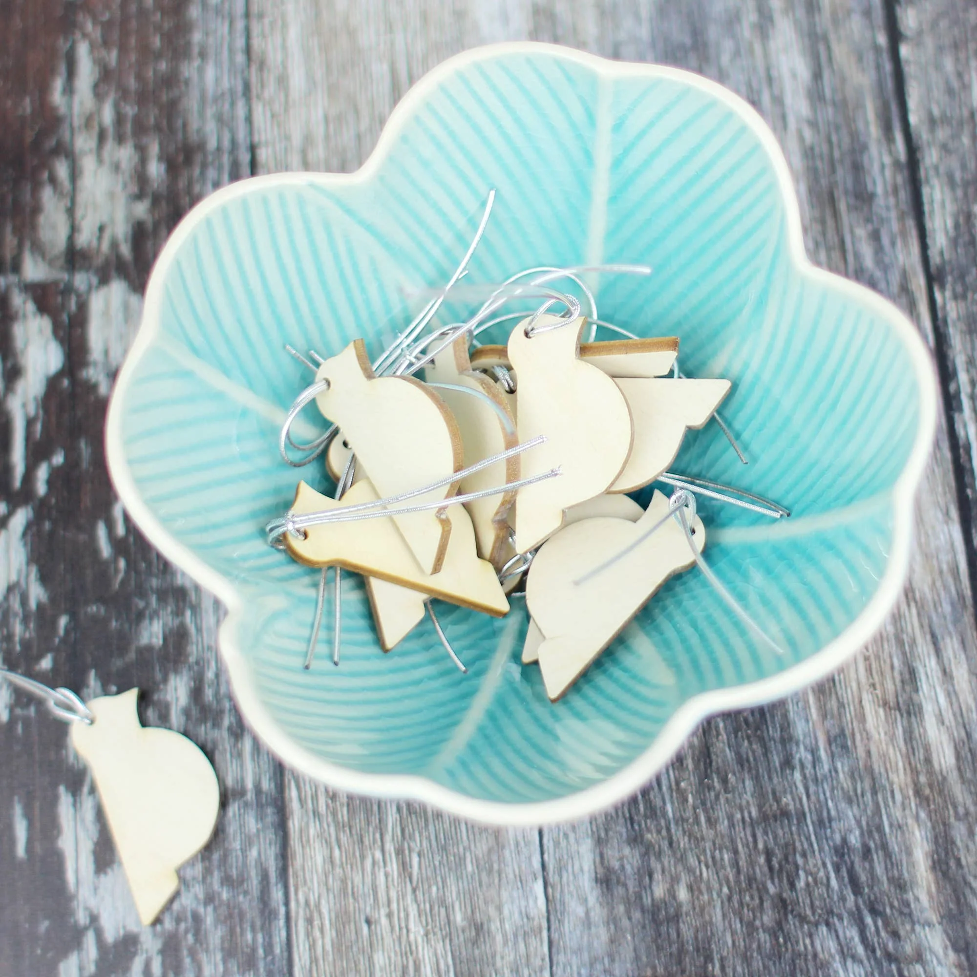 Plain Wood Bird Decorations, Set Of 12