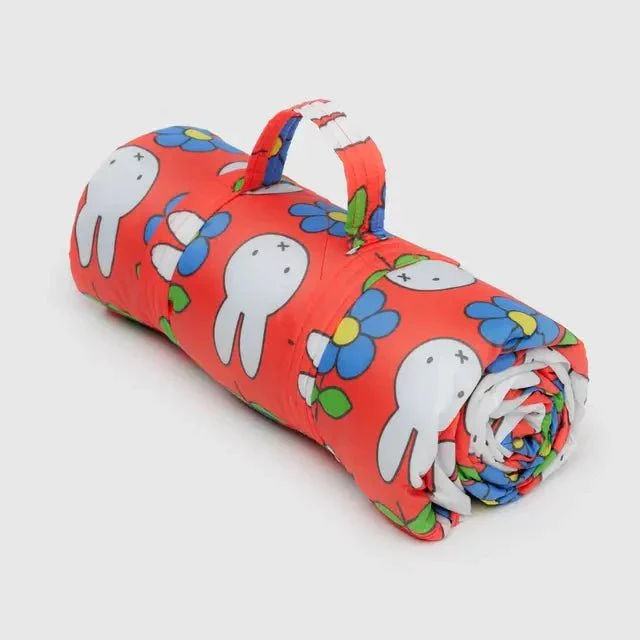 Puffy Picnic Blanket - Image 8