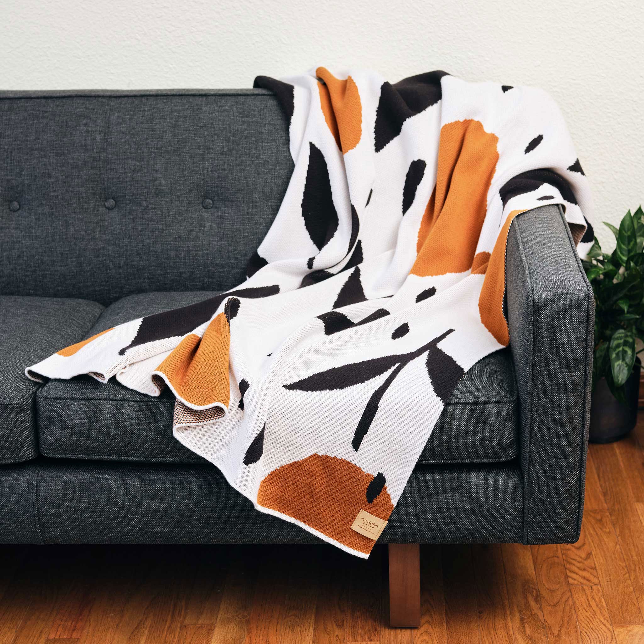 Rain Garden Knit Blanket - Image 2