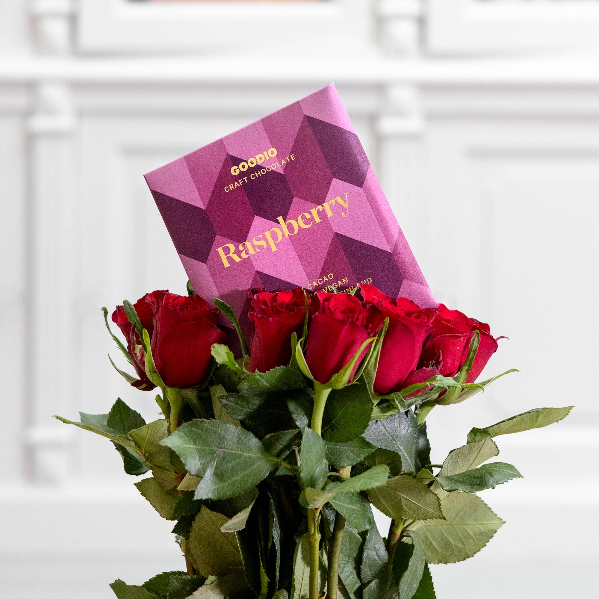 Raspberry 49% Chocolate Bar - Image 4
