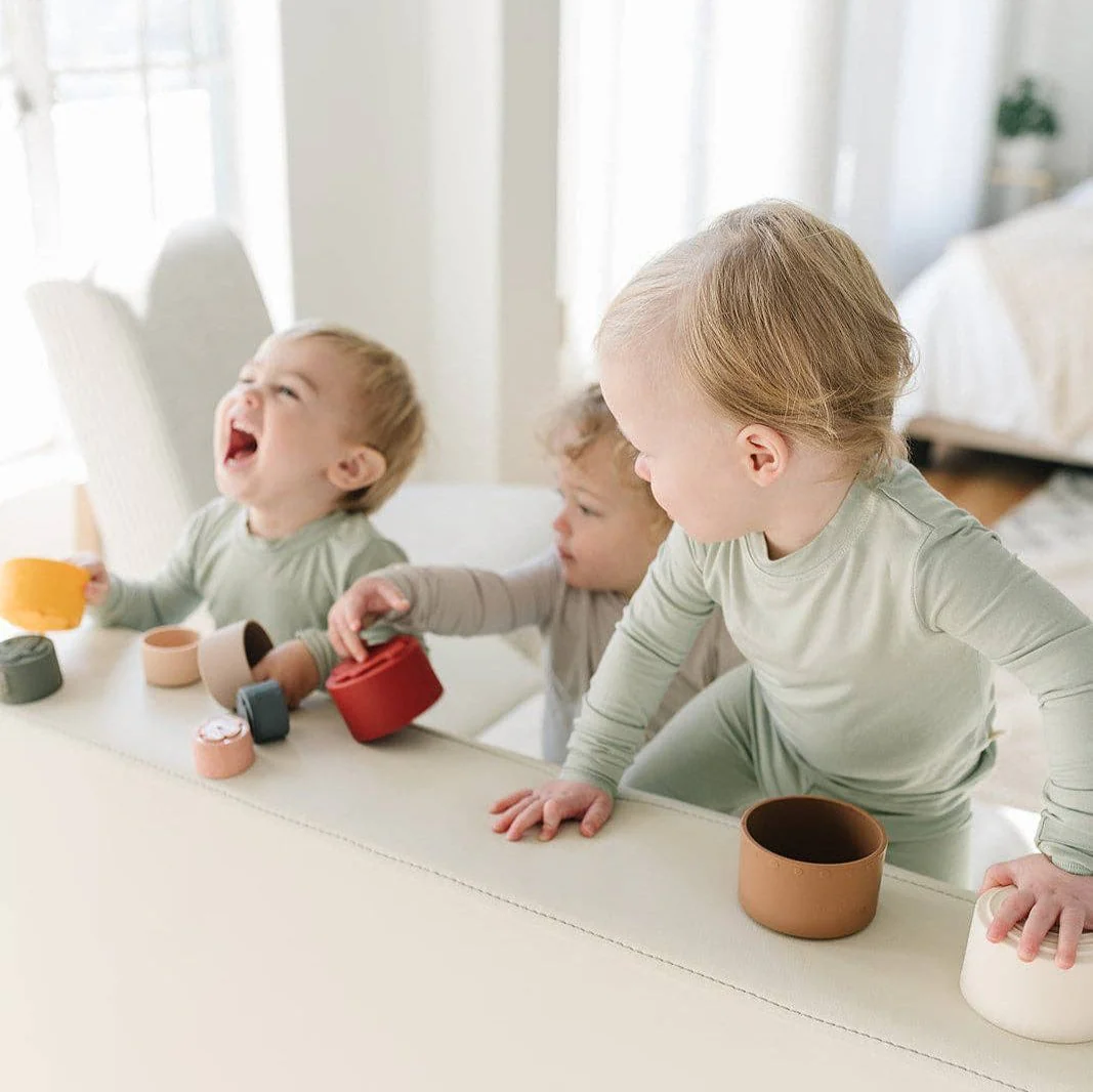 Silicone Stacking Nesting Cups - Image 8