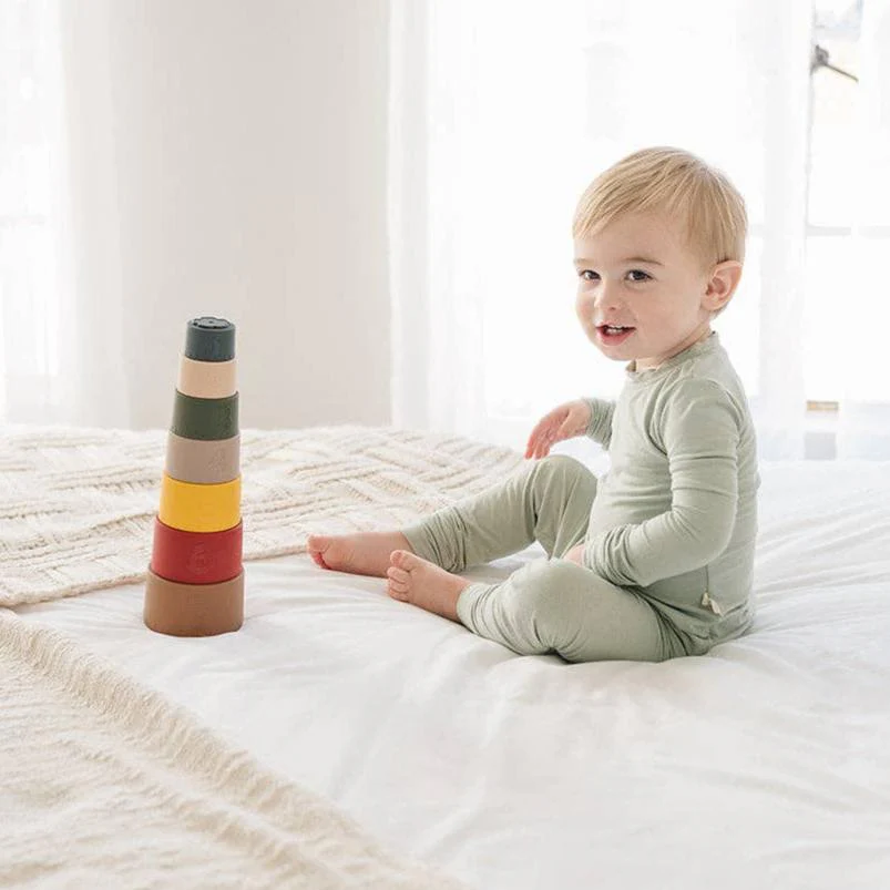 Silicone Stacking Nesting Cups - Image 9