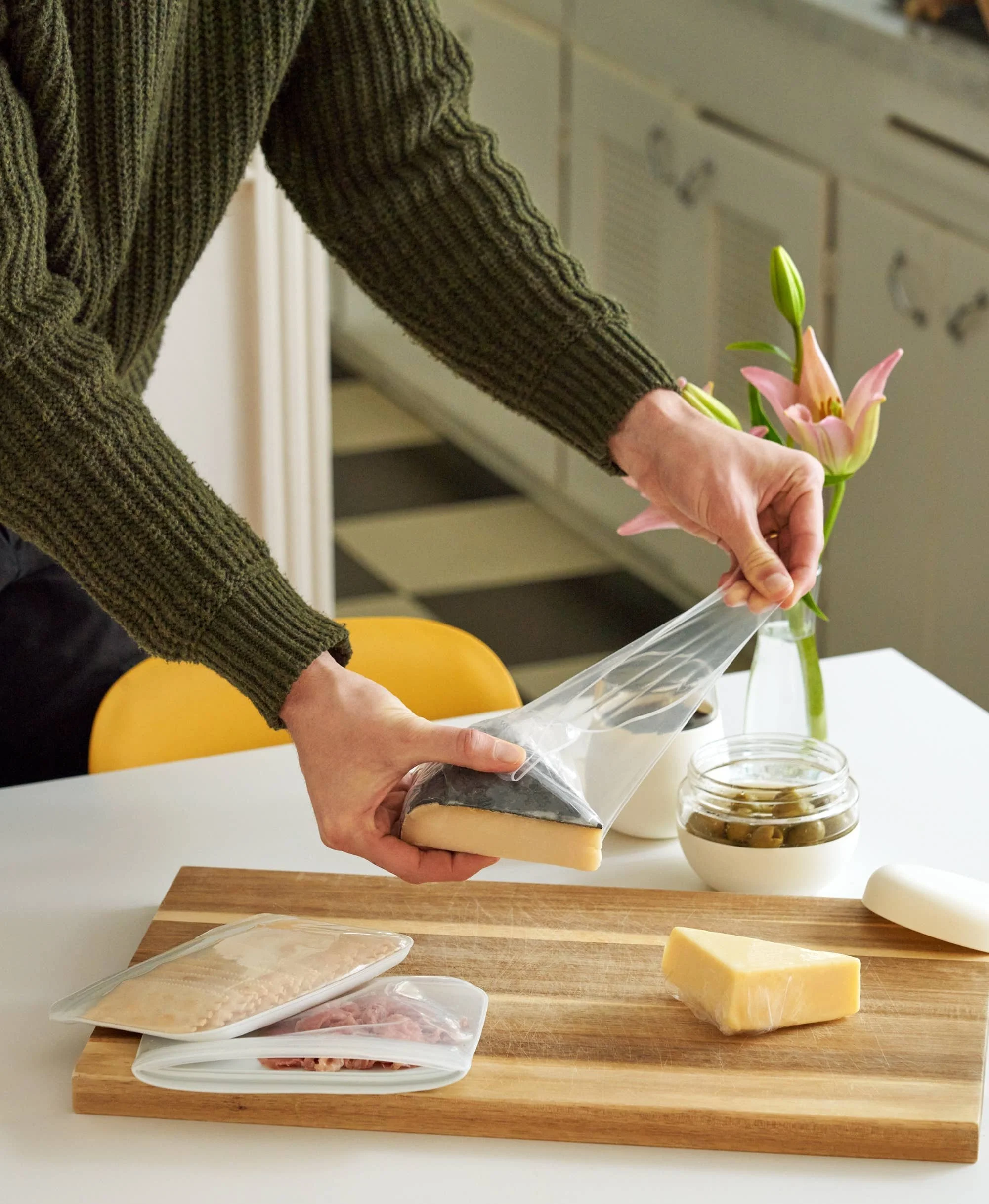 Reusable Silicone Stretch Wrap - Set of 3 - Image 3