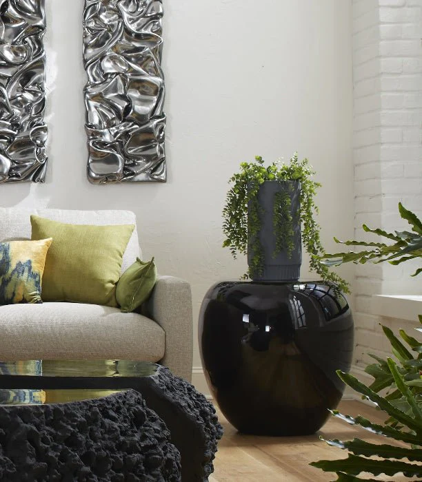 River Stone Side Table, Gel Coat Black - Image 3