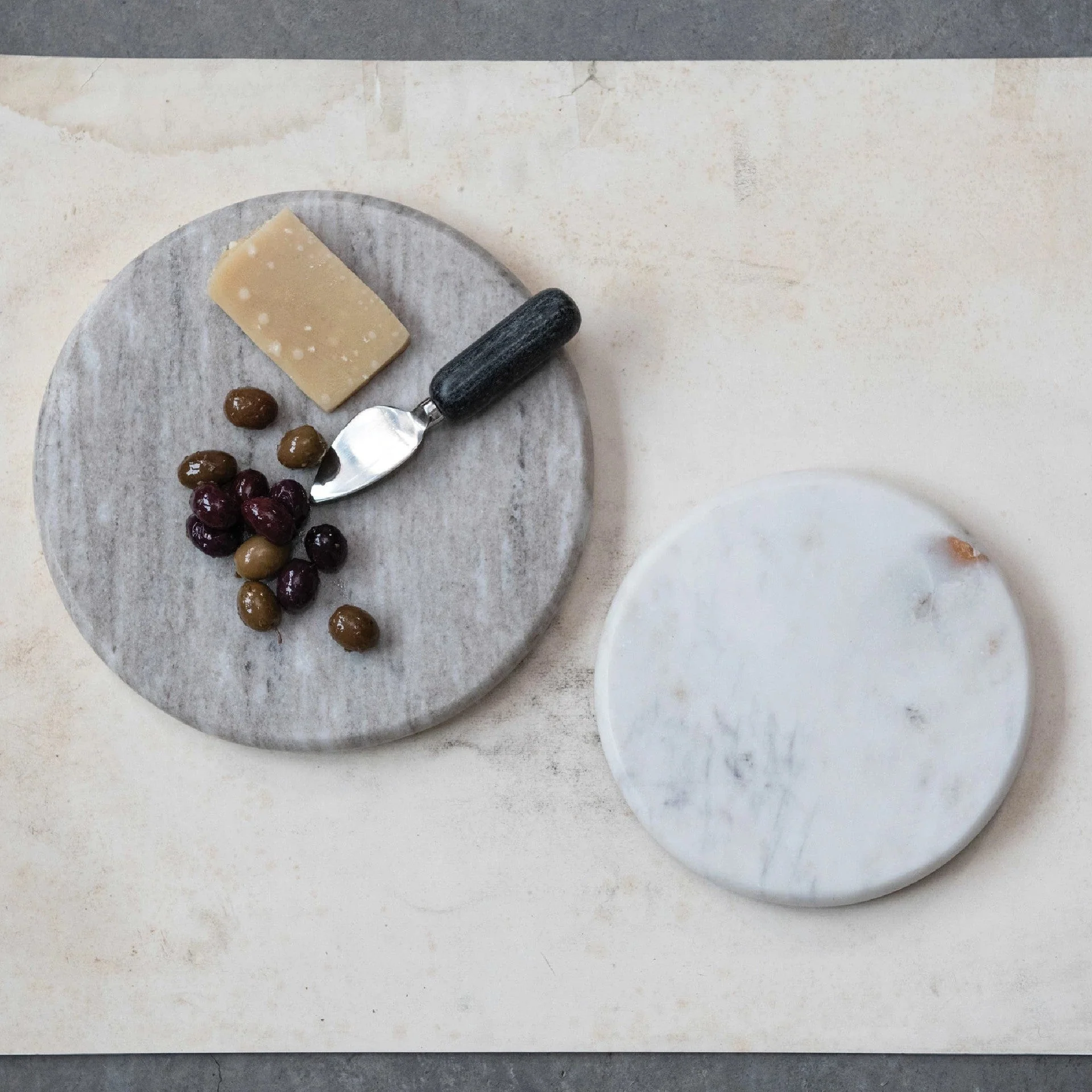 Round Marble Cheese Board - Image 2