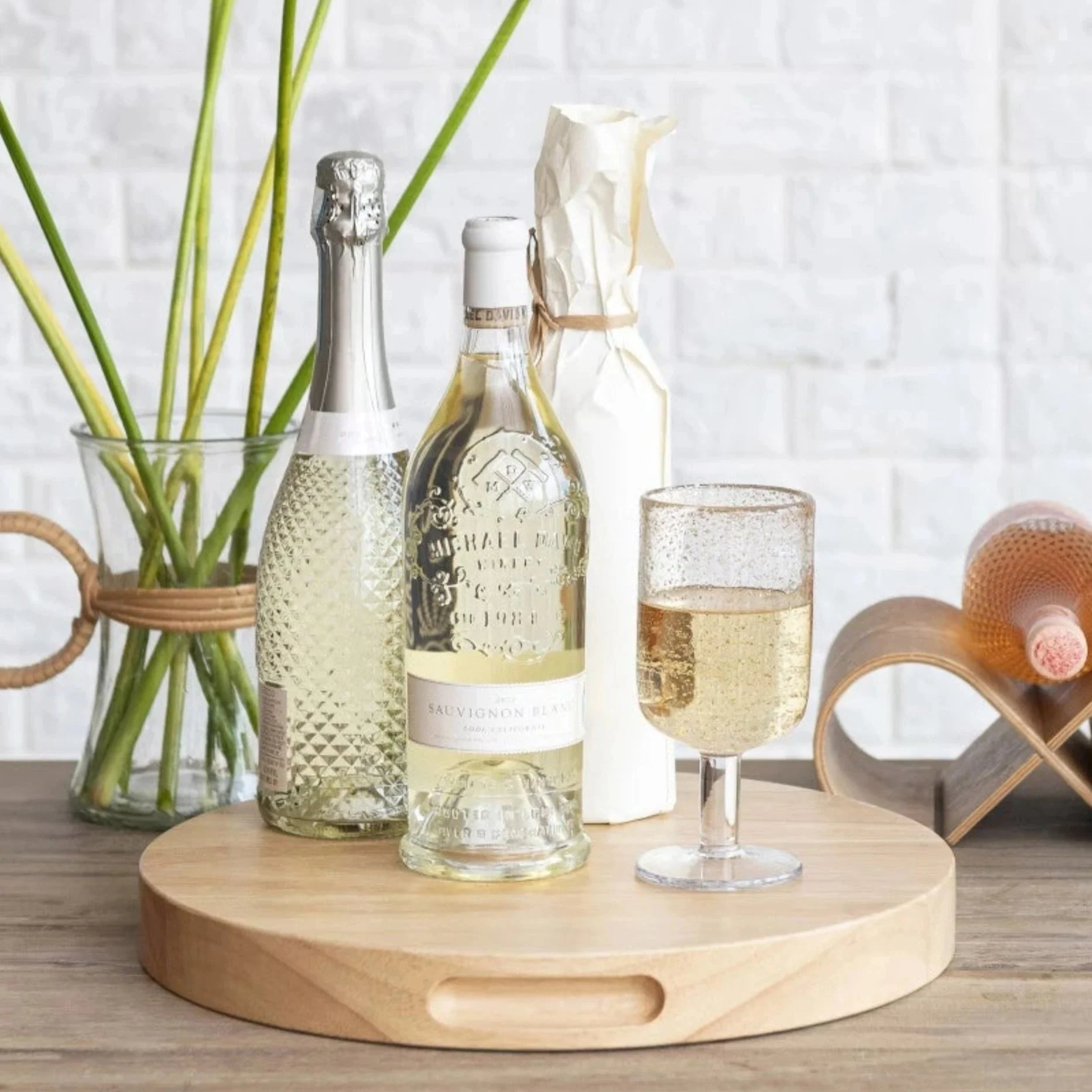 Round Rubberwood Cutting Board - Image 3