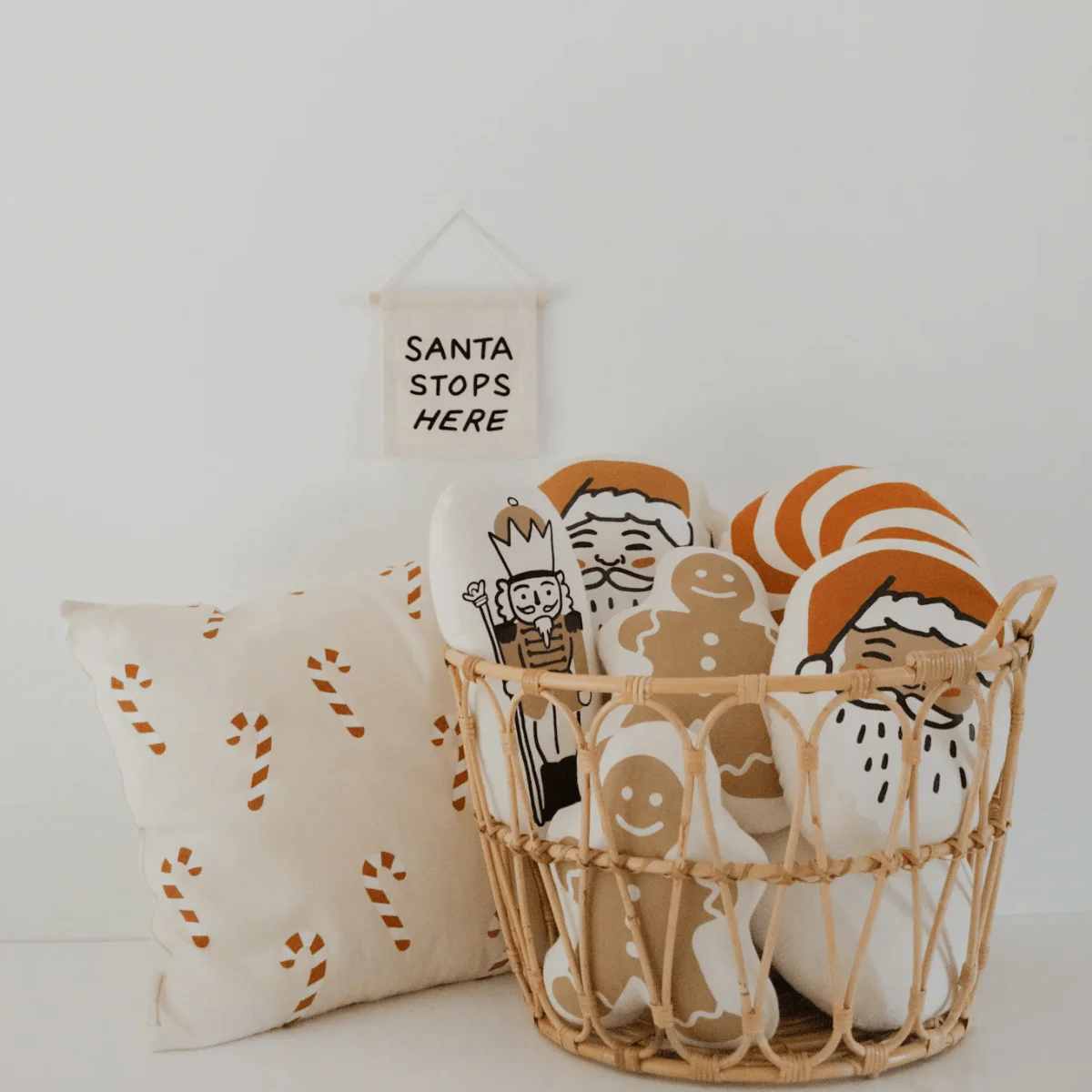 Santa Stops Here Decoration - Image 2