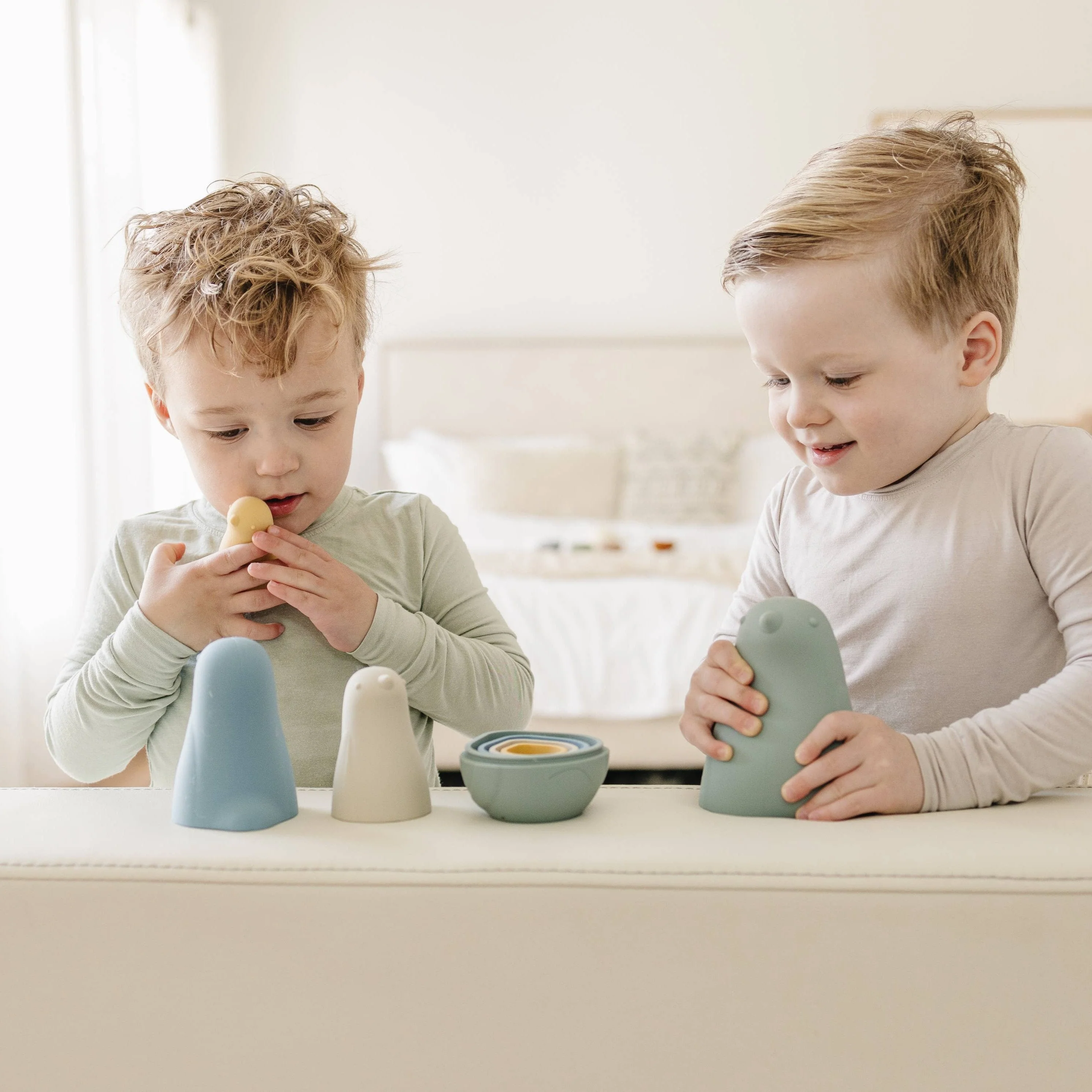 Silicone Nesting Penguin Set - Image 5