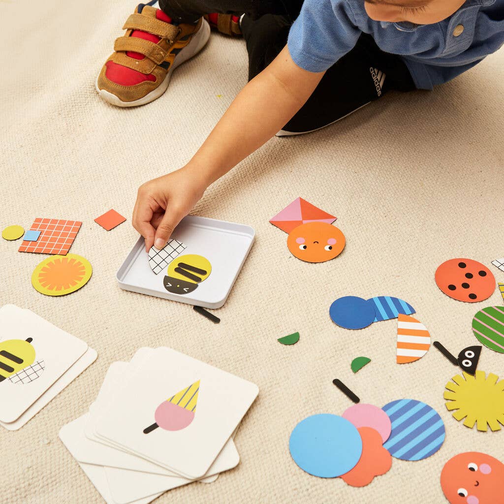 On the Go Magnetic Shapes Play - Image 3