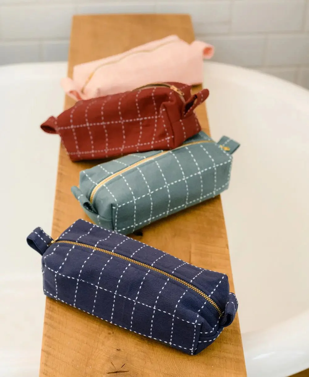 Small Grid-Stitch Toiletry Bag - Image 2