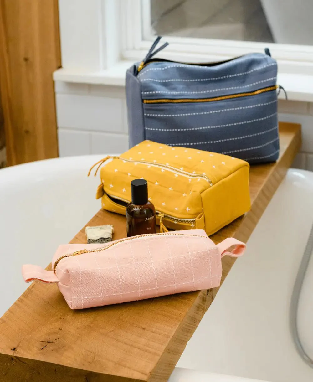 Small Grid-Stitch Toiletry Bag - Image 3