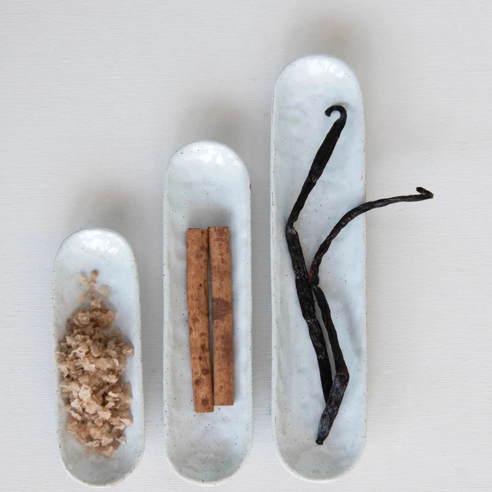 Narrow Stoneware Dishes, Set/3 - Image 3