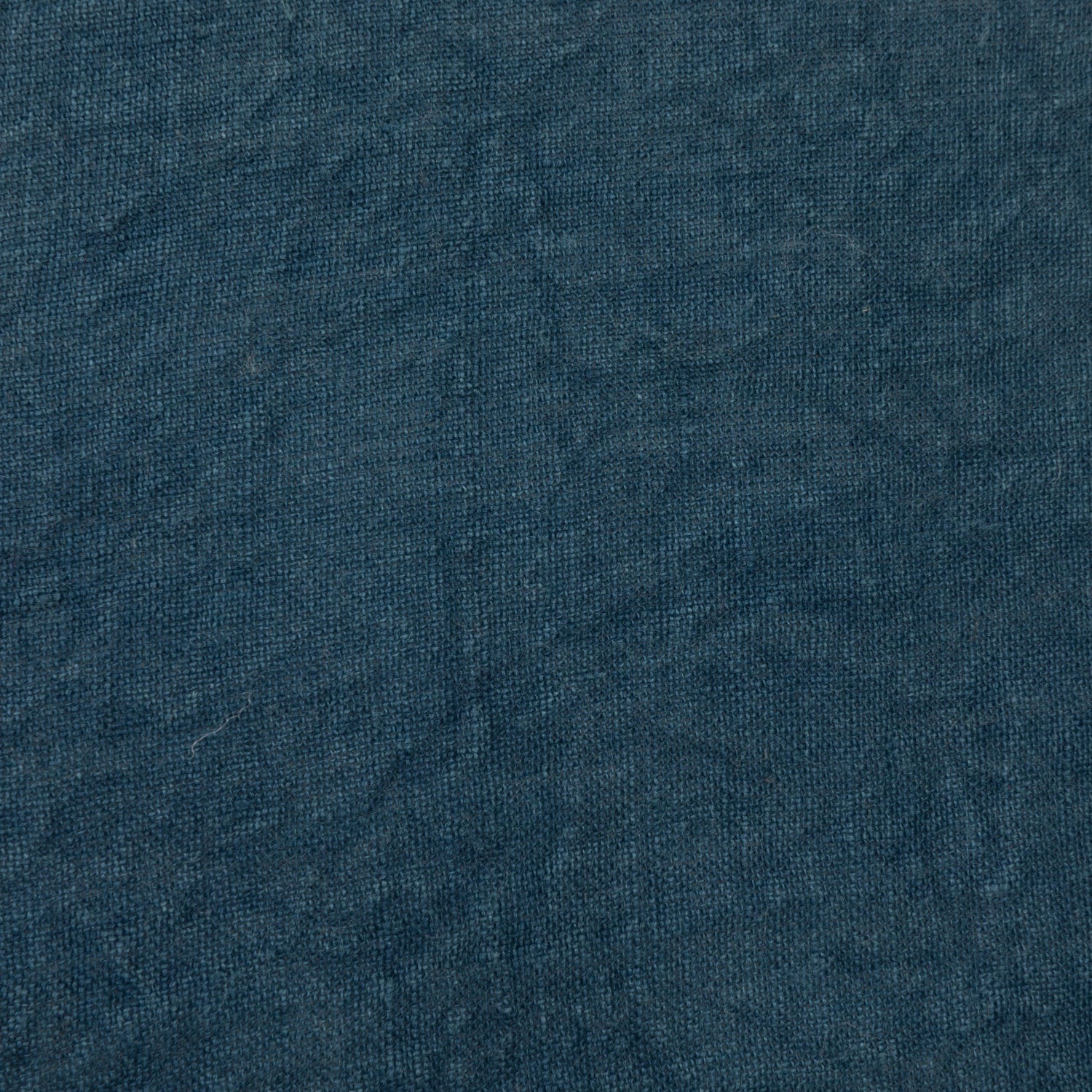 Stonewashed Linen with Fringe Accent Pillows - Image 10