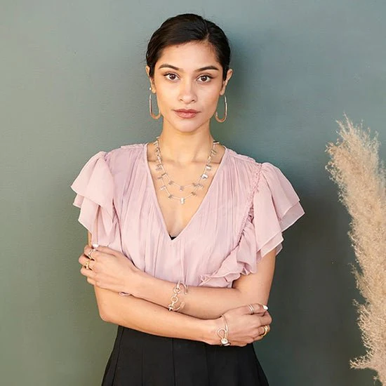 Textured Drop Earrings: Gold - Image 3