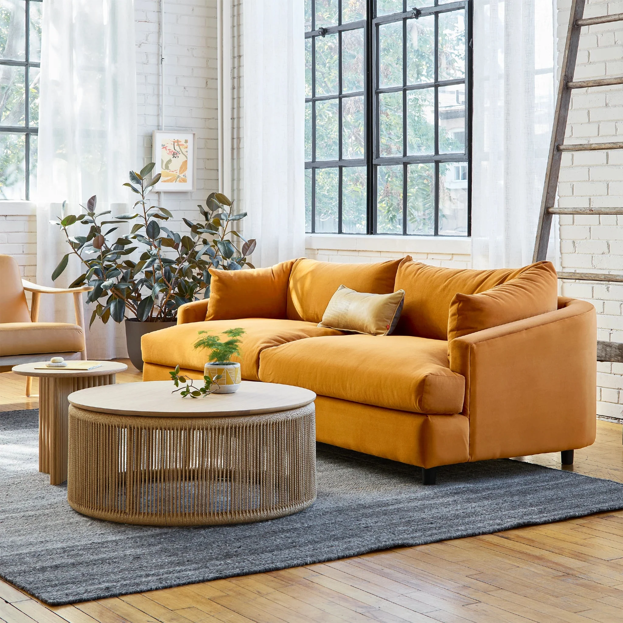 Thalia Sofa - Image 6