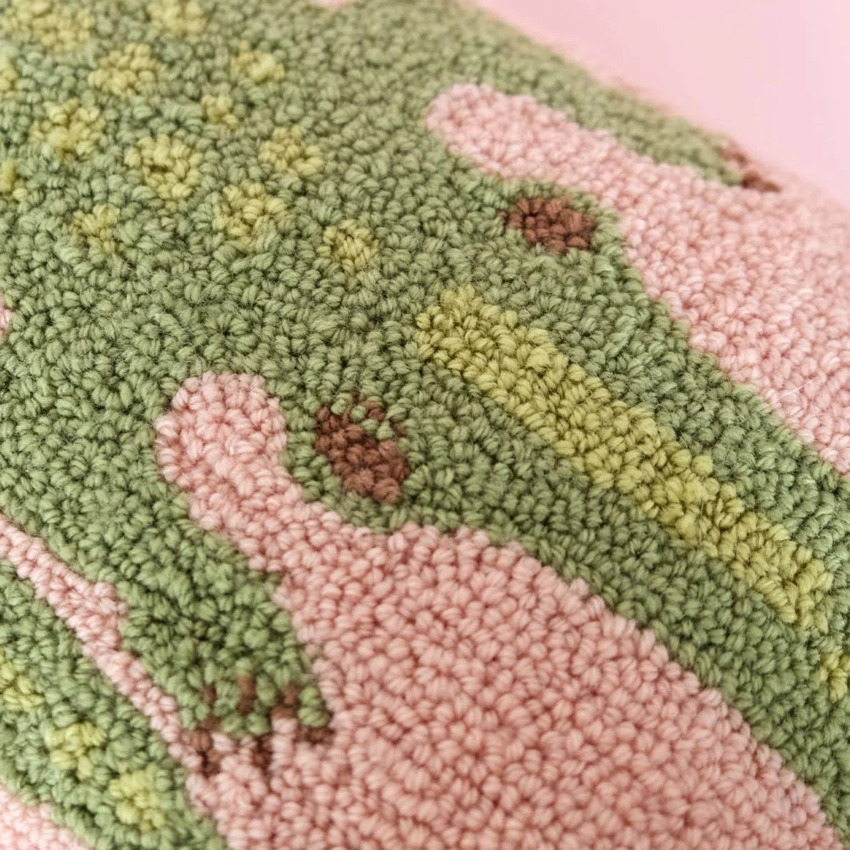 Alligator Throw Pillow - Image 3