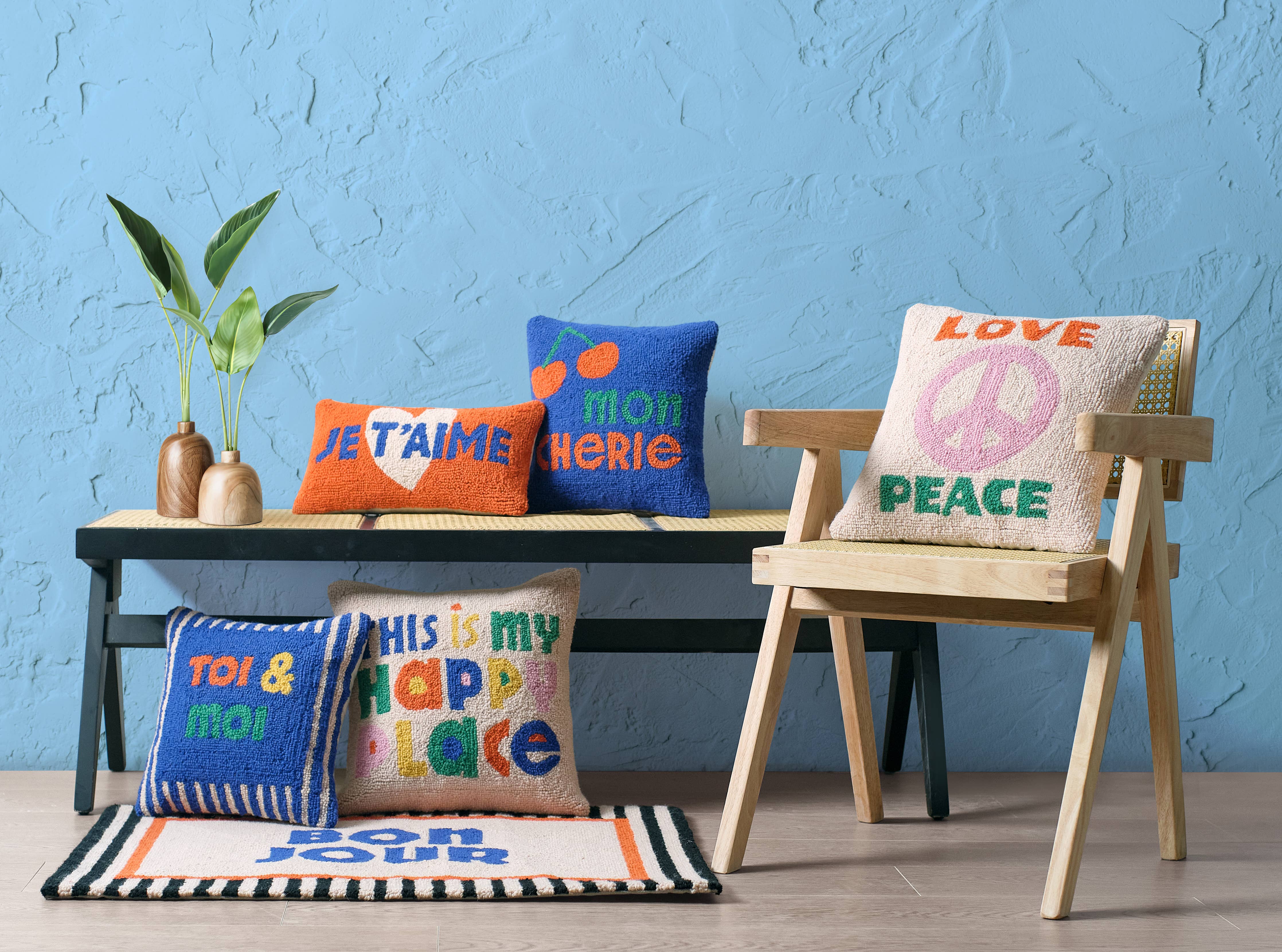 Toi & Moi Hook Pillow - Image 3