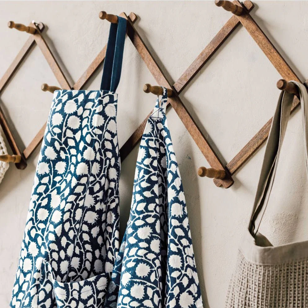 Vinebloom Block Print Apron - Image 2