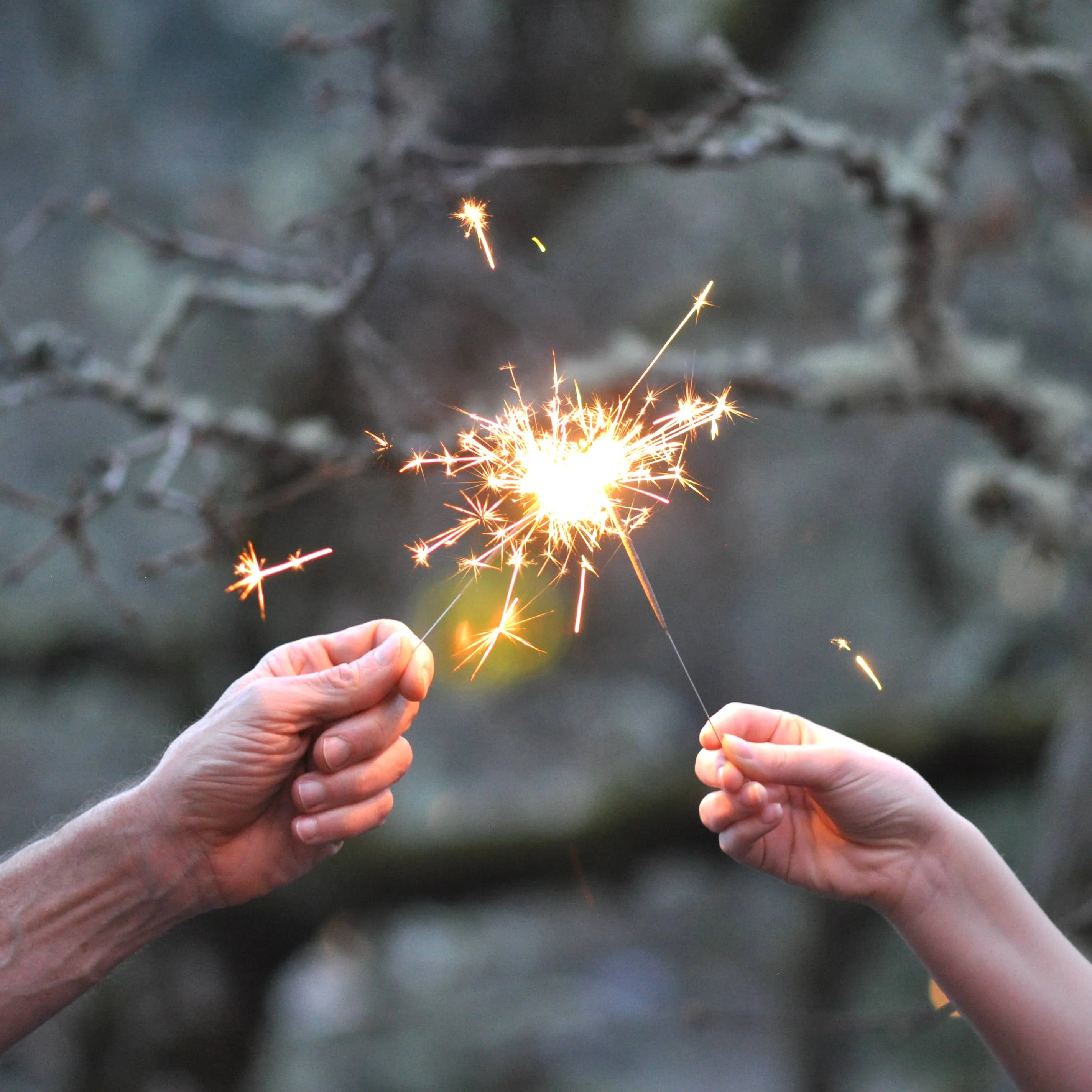 Gold Wish Sparkler - Image 3