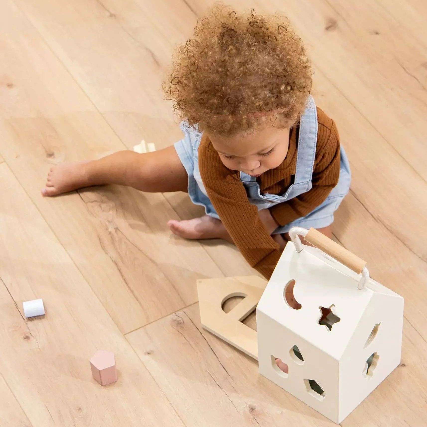 Wooden Shapes Sorting House - Image 9