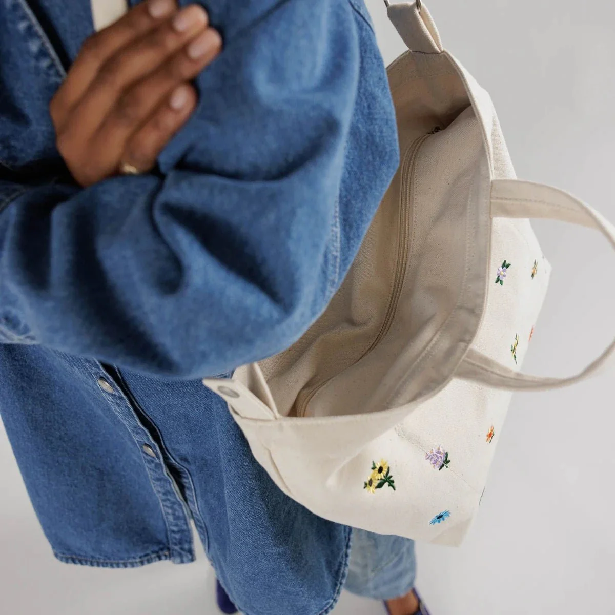 Zip Duck Bag - Horizontal - Image 4